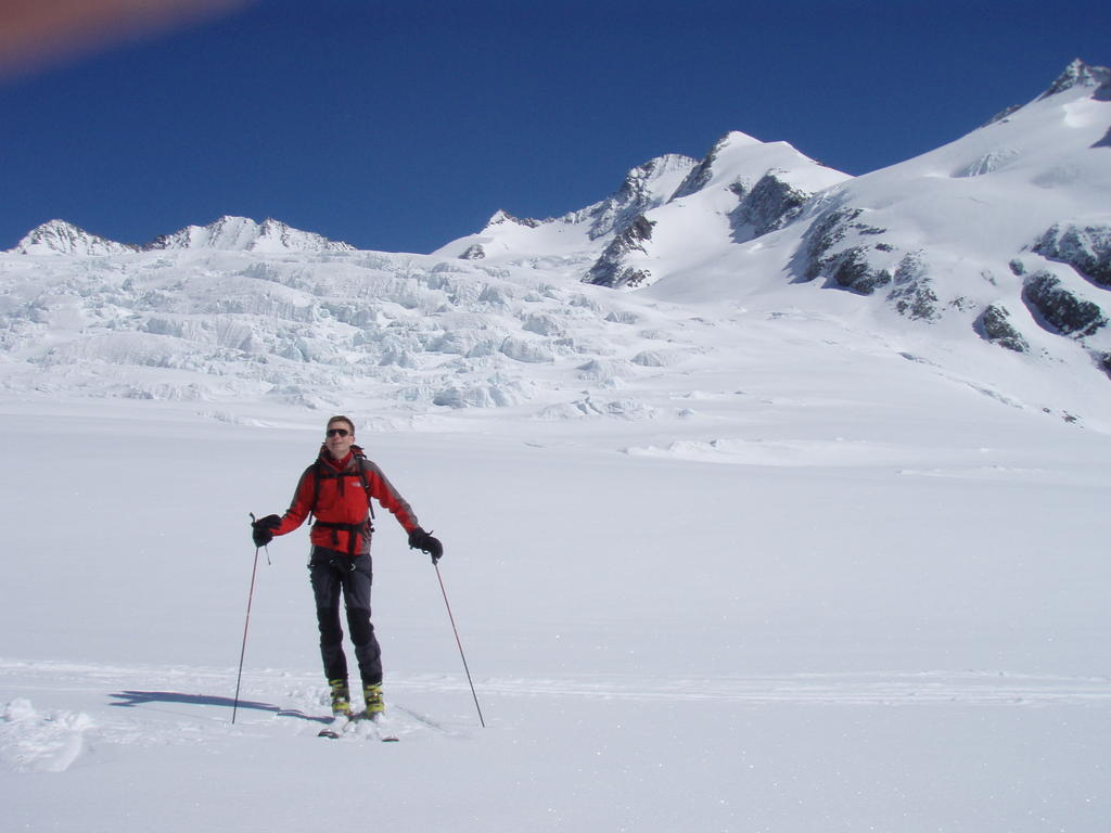 Jim and Emigschneefald icefall