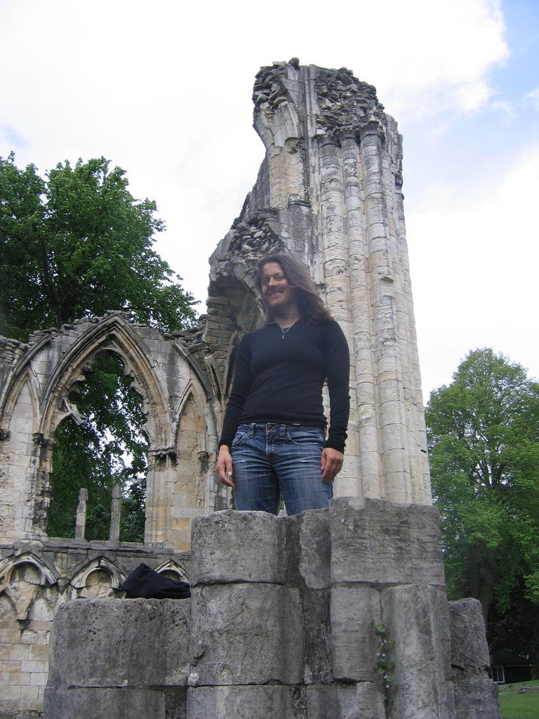 Tami on museum gardens' ruins