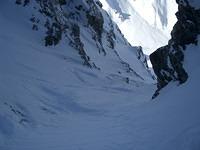 The descent gully from Hoch Ducan